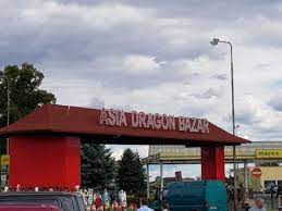 Wer in den orient reist verspricht sich palmen, datteln, frauen mit kopftüchern und quirlige märkte. Asia Dragon Bazar Asia Dragon Bazar In Cheb Eger Holidaycheck
