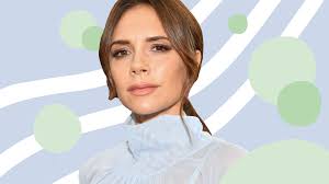 Victoria Beckham: Das Outfit der Designerin ist DIE geniale Farbkombination  für Brünette