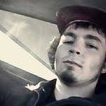 Elliott Pyron's Instagram, Twitter & Facebook