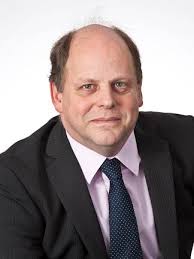 Tim Linnell's Instagram, Twitter & Facebook