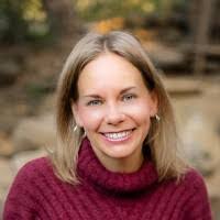 Bethany Cass's Instagram, Twitter & Facebook