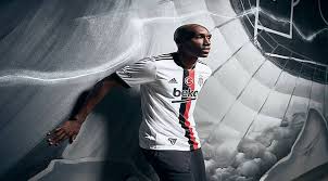 Ön elemede slovenya şampiyonu maribor'la eşleşen beşiktaş. Besiktas In Yeni Sezon Formalari Tanitildi Www Mahalligundem Com Haber Portali