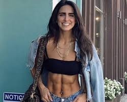 Her birthday, what she did before fame, her family life, fun trivia facts, popularity rankings, and more. Video Barbara De Regil Sufre Caida Durante Transmision En Vivo Potosinoticias Com