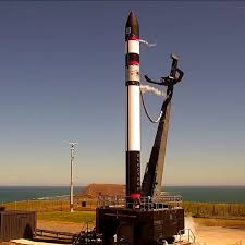 Скачай rocket buenos dias (ego trippin' 2021) и rocket feat fresco, money kush go! Rocket Lab Successfully Brings Its Rocket Back To Earth Underneath A Parachute The Verge