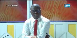 Affaire Pape cheikh Diallo : Le journaliste de la 7TV Ousmane kadior Cissé  a été arreté et détenu à la brigade de recherche de la gendarmerie de keur  massar. Il aurait été