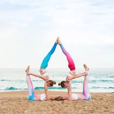 Pin Von Kkneyline Auf Fun Fitness Tips Akrobatik Partner Akrobatik Partnerubungen