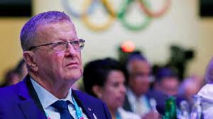 Australian Olympic Committee supremo John Coates steps down after 32 years 
