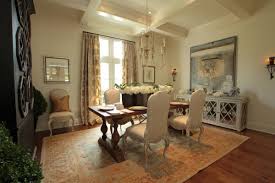 Kevin sharkey, the brand's executive editorial director, shares a good rule of thumb to follow: Wall Decor Above Buffet Table Novocom Top