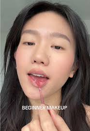 Styling Cowboy Boots for Spring Outfits