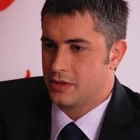 100+ perfiles de «Ion Daniel»