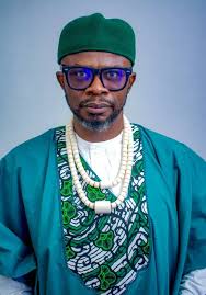 Its so sad to lose the one who cares , love and support , stand by u and  the entire family I pray that God gives strength to the entire family  ,😭😭😭🙏🙏🙏🙏🙏