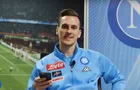 Napastnik ajaxu amsterdam, reprezentant polski #fake | twuko. Geschwinder Auf Tinder Zum Runden Leder