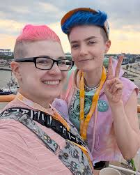 Lizard Leigh (rhymes w tea☕️) (@heylizardleigh) · Instagram 照片和视频