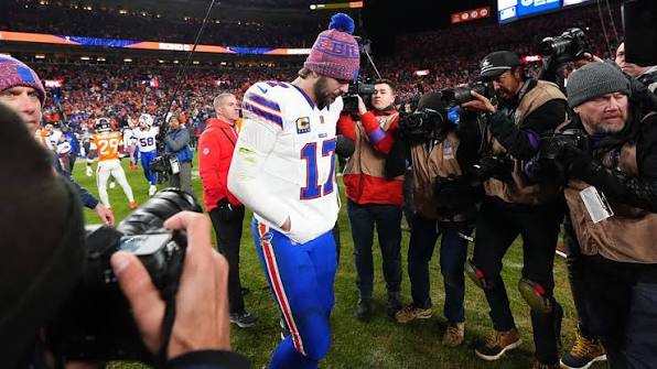 Josh Allen says he had surgery for broken bone in right foot