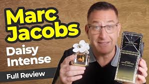 Amazon.com : Marc Jacobs Daisy Eau so Intense Eau de Parfum 3.3 fl oz :  Beauty & Personal Care