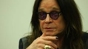 Zemřel Chester Bennington, zpěvák kapely Linkin Park se oběsil