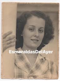 EL CLUB SOCIAL CULTURAL ESMERALDAS Y LA ELECCIÓN DE ELBA GUTIERREZ CONCHA  REINA ESMERALDAS 1949 La participación de la mujer en la vida activa de la  sociedad se encontraba reducida al ejercicio
