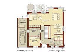Alexander huf, master of science architektur, hat bereits viele projekte für huf haus geplant und ist der überzeugung, dass bei der grundrissplanung auch die harmonische integration. Haus Mit Integrierter Garage Grundriss Residential Architecture Commercial And Office Architecture Floor Plans