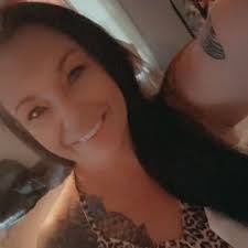 Danielle Stone (@Dstone1435)