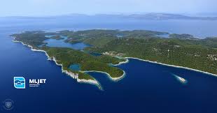Godine, i svojom površinom obuhvaća sjeverozapadni dio otoka mljeta, i okolni dio mora. Mljet National Park Updated Their Mljet National Park