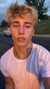 Blake Coffman's Instagram, Twitter & Facebook