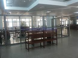 Consiliul superior al magistraturii a decis delegarea în funcţia de preşedinte al judecătoriei suceava a lui cătălin brânză, judecător la tribunalul suceava. Foto Noi Birouri Pentru AvocaÈi Pe Holul Palatului De JustiÈie Suceavanews Ro