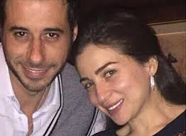 والكتاب للمؤلف الشيخ احمد بن علي البوني الذي تم أخذ هذا المخطوط وكتابة من الشيخ الحاج نور محمد. Ù…ÙŠ Ø¹Ø²Ø§Ù„Ø¯ÙŠÙ† ØªÙ…Ù†Ø­ Ø£Ø­Ù…Ø¯ Ø§Ù„Ø³Ø¹Ø¯Ù†ÙŠ Ù‡Ø¯ÙŠØ© Ø«Ù…ÙŠÙ†Ø© ØªØ¹ÙˆÙŠØ¶Ø§ Ø¹Ù† Ø¹Ø¯Ù… ØªÙ‡Ù†Ø¦ØªÙ‡Ø§ Ù„Ù‡ Ø¨Ø¹ÙŠØ¯ Ù…ÙŠÙ„Ø§Ø¯Ù‡ Ø´Ø§Ù‡Ø¯