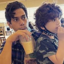 Rafael Rivera Jr (@MachoBkNyC)