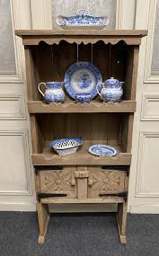 small early oak primitive kitchen