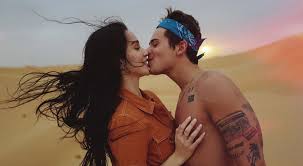 Benji fede sale feat shari official video. Paola Di Benedetto E Finita Con Federico Rossi Di Benji Fede Io Mancata Di Rispetto