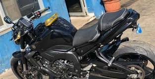 Yamaha Fz1 Yamaha 1000cc Avec Tous Les Papiers Carte Grise Assurance D Un An Aussi Un Sortie D Chappemen Yamaha Fz1 Carte Grise Petites Annonces Gratuites