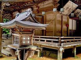 Wooden Japanese Lantern Google Search Japanese Lantern Japanese Lanterns Japanese House