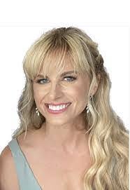 Sheila Wenz's Instagram, Twitter & Facebook