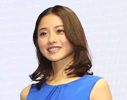 Jun 15, 2021 · 昨年10月には同じ事務所の石原さとみが電撃結婚したことも、深キョンの心にさざ波を起こしていた。 「彼女は石原さとみ、綾瀬はるかと共に『ホリプロ3人娘』と呼ばれ、比較されてきました。 çŸ³åŽŸã•ã¨ã¿ çŸ³åŽŸã•ã¨ã¿çµå©šã®æ±ºã‚æ‰‹ è¦ªå­è¡Œã¨å®¶æ— ã¨æ˜Žã‹ã—ãŸæ„å'³æ·± æ—¥åˆŠã‚²ãƒ³ãƒ€ã‚¤digital
