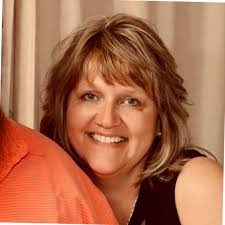 Tina Croteau's Instagram, Twitter & Facebook