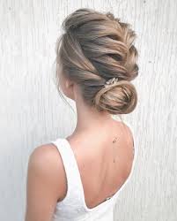 Pull your hair into a low side ponytail for an elegant look that will work for any wedding style (formal, casual, boho, classic—you name it). 21 Must See Wedding Hairstyles For Long Hair 2018 Update