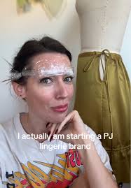 Handmade Costumes and Vintage Fashion Ideas