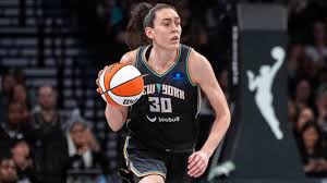 Breanna Stewart injury: New York Liberty star exits after 3 minutes -  syracuse.com