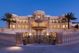 Sikut dewa di february 21, 2019. Sensasi Masuk Ke Rumah Lapis Emas Seharga Rp 2 Triliun