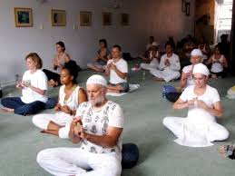 The studio has since changed its name, hence being called bode nyc, but it features a variety of yoga classes, including traditional hot yoga, hot bode flow, hot hiit, and yoga nidra meditation. By Zoom Kundalini Yoga Meditation In New York Ny Us Mindbody