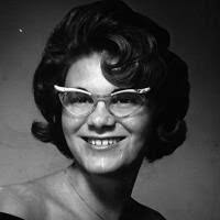 Jeannine Rogers's Instagram, Twitter & Facebook