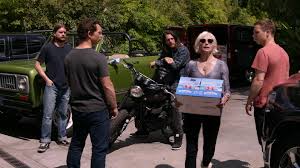Packed with two each of jamaican me happy, strawberry daiquiri, calypso colada, wild berries, classic lime margarita, . Seagram S Escapes Cocktail Variety Pack Held By Ellen Barkin As Janine Cody In Animal Kingdom Season 4 Episode 10 Exit Strategy 2019