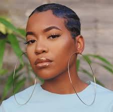 This is a classic finger waves style on short hair. 10 1990s Inspired Short Hair Finger Waves Styles That Will Make You Want To Cut Your Hair And Die It Purple Zizzi S Wardrobe