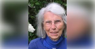 Carolyn Steiner's Instagram, Twitter & Facebook