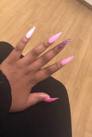 From squoval to stiletto, coffin to almond ❤ what manicure requirements will be in 2020 and what types of nail shapes will be the most popular? Look At These Stiletto Acrylic Nails Stilettoacrylicnails Gel Nails Glitter Gel Nails Stiletto Nails Designs