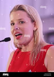 Shannon davis hi-res stock photography and images