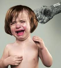 Atenție la cuvintele pe care le folosești atunci când copilul te supără. Violenta Verbala Asupra Copiiilor