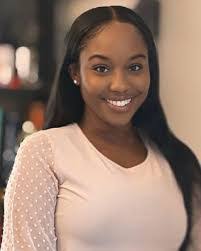 Ashley Marcellus's Instagram, Twitter & Facebook