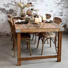 I rigtig gamle tider blev disse gamle fade brugt til foder til geder og køer. Grimaud Gammelt Traebord Fra Chic Antique Hos Froken Ankers