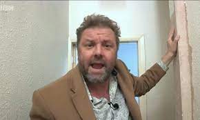 In a recent episode of the bbc series, martin visited rushden in northamptonshire to see a terraced property. Homes Under The Hammer S Martin Roberts Blasts Cameraman